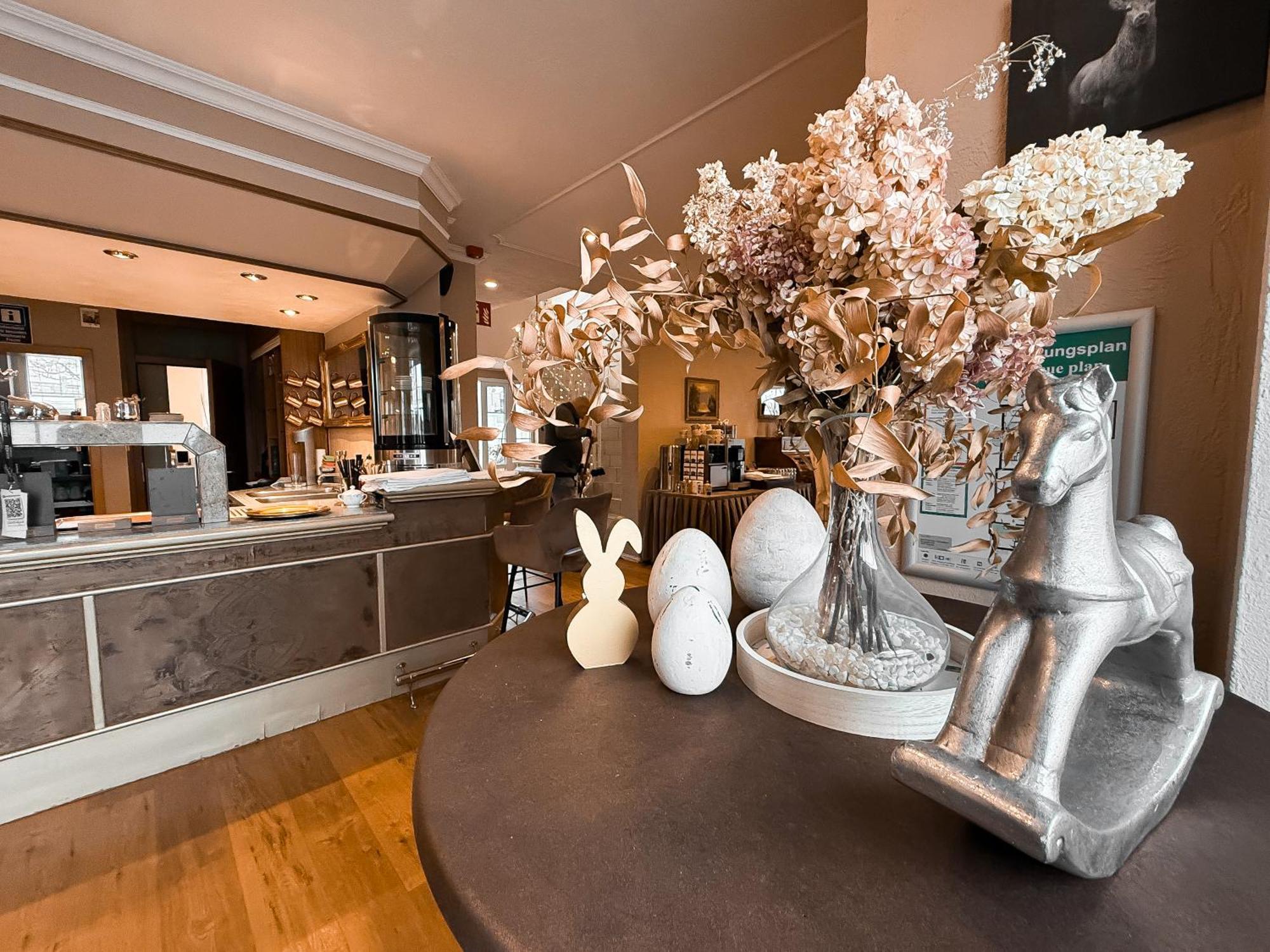 Strandhotel Vier Jahreszeiten ブーコー エクステリア 写真